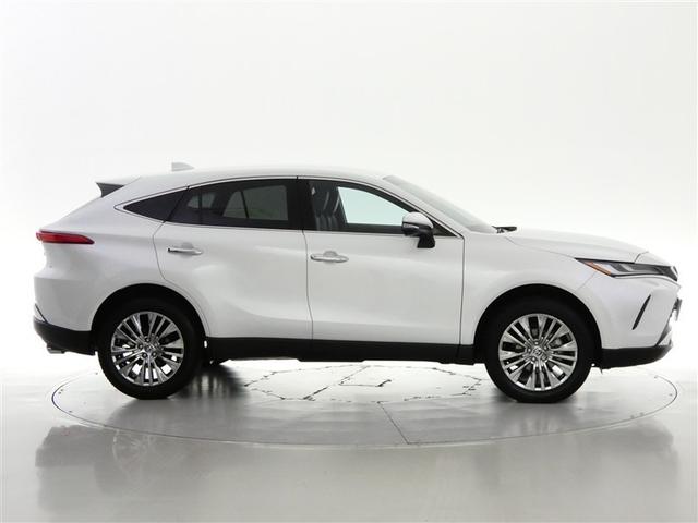 ハリアーハイブリッド Ｚ　レザーパッケージ　革シート　フルセグ　メモリーナビ　バックカメラ　ドラレコ　衝突被害軽減システム　ＥＴＣ　ＬＥＤヘッドランプ　ミュージックプレイヤー接続可　記録簿　安全装備　展示・試乗車　オートクルーズコントロール（2枚目）