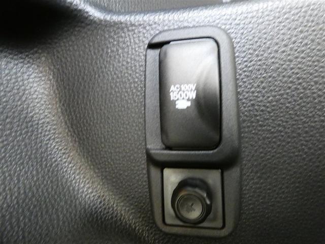 ヤリス ハイブリッドＺ　４ＷＤ　フルセグ　メモリーナビ　バックカメラ　衝突被害軽減システム　ＥＴＣ　ＬＥＤヘッドランプ　ミュージックプレイヤー接続可　記録簿　安全装備　オートクルーズコントロール　ナビ＆ＴＶ　アルミホイール（22枚目）