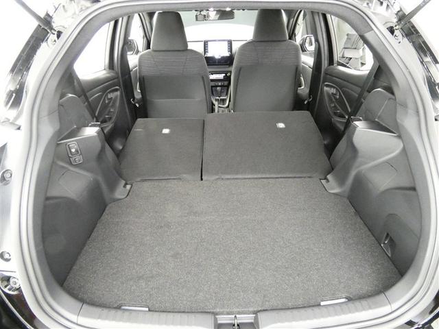 ヤリス ハイブリッドＺ　４ＷＤ　フルセグ　メモリーナビ　バックカメラ　衝突被害軽減システム　ＥＴＣ　ＬＥＤヘッドランプ　ミュージックプレイヤー接続可　記録簿　安全装備　オートクルーズコントロール　ナビ＆ＴＶ　アルミホイール（26枚目）