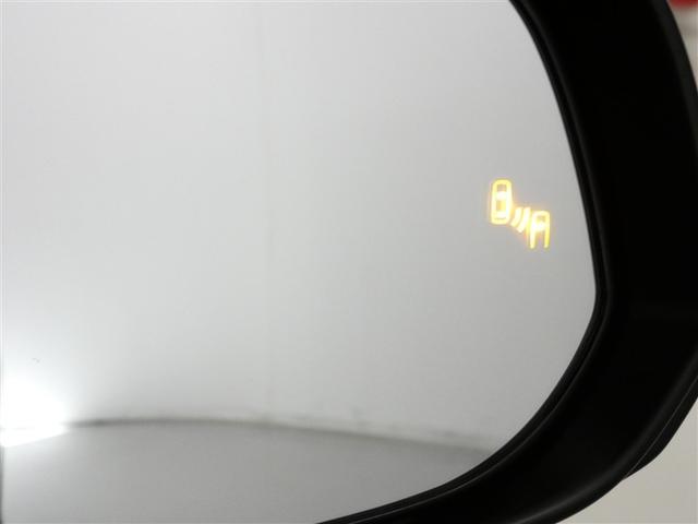 ノア ハイブリッドＳ－Ｚ　フルセグ　メモリーナビ　後席モニター　バックカメラ　ドラレコ　衝突被害軽減システム　ＥＴＣ　両側電動スライド　ＬＥＤヘッドランプ　フルエアロ　３列シート　ワンオーナー　ＤＶＤ再生　記録簿　乗車定員７人（16枚目）