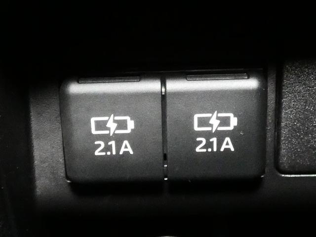 ヴォクシー ZS 煌III フルセグ メモリーナビ バックカメラ 衝突被害軽減システム ETC 両側電動スライド LEDヘッドランプ 3列シート ウオークスルー DVD再生 記録簿 乗車定員7人 オートクルーズコントロール CD(20枚目)