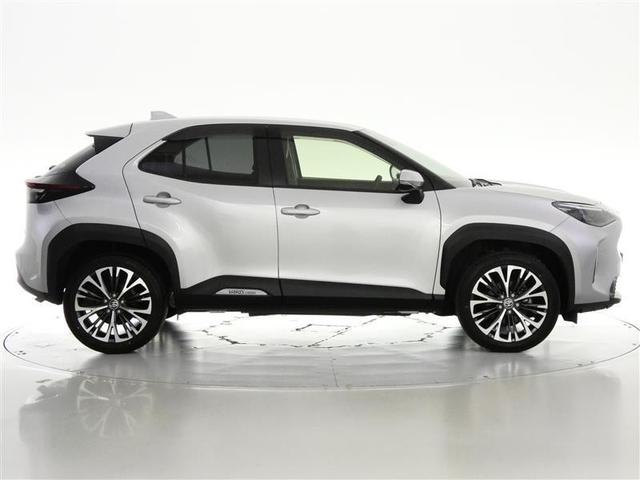 ヤリスクロス ハイブリッドＺ　フルセグ　メモリーナビ　バックカメラ　衝突被害軽減システム　ＥＴＣ　ＬＥＤヘッドランプ　ワンオーナー　ミュージックプレイヤー接続可　記録簿　安全装備　オートクルーズコントロール　電動シート　ナビ＆ＴＶ（2枚目）