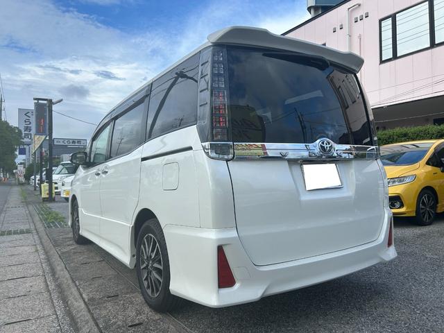 ヴォクシー ＺＳ　煌（2枚目）