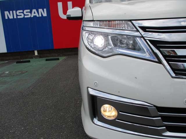 セレナ ２．０　ライダー　Ｓ－ＨＹＢＲＩＤ　アドバンストセーフティ　パッケージ　クルーズコントロール／両側電動スライドド　ＬＥＤヘッドライト　オートクルーズコントロール　ドラレコ　メモリーナビ　全周囲カメラ　両側電動ドア　ＥＴＣ　スマートキー　バックカメラ　ワンオーナー　アイドリングストップ　レーンキープ（17枚目）