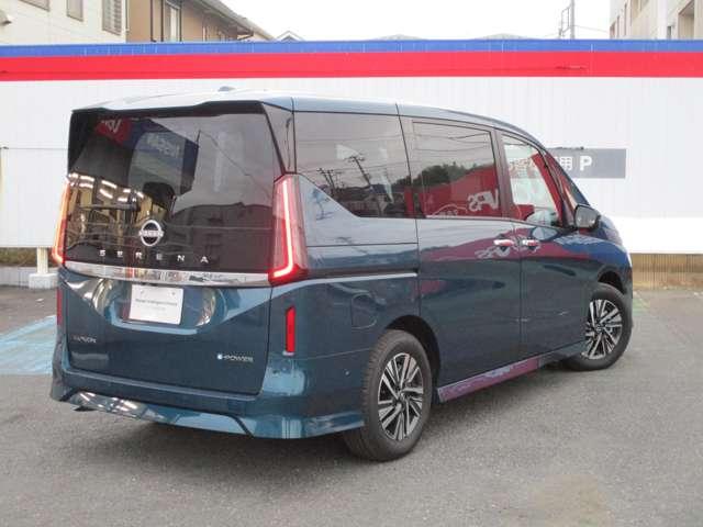 セレナ １．４　ｅ－ＰＯＷＥＲ　ルキシオン　インテリジェントエマージェンシーブレーキ　ナビ　ドライブレコーダー　ＬＤＰ　ワンオーナー　アルミホイール　インテリジェントキー　オートエアコン　メモリーナビ　インテリジェントクルーズコントロール（2枚目）
