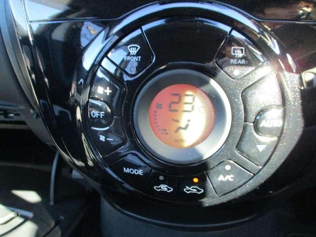 オートエアコンですので、車内を快適な空間に出来ます♪