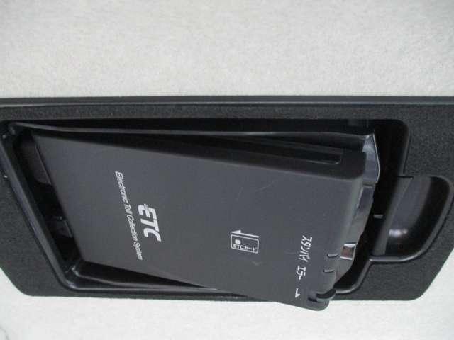 ラフェスタ ２．０　Ｇ　ＭＰ３１３メモリーナビ／バックカメラ／ＥＴＣ／アル　両側自動ドア　Ｂカメラ　インテリキー　アイドリングＳＴＯＰ　１オーナー　キーレスエントリー　ＥＴＣ　点検記録簿　アルミホイール　ＡＢＳ　エアバッグ　ナビＴＶ　オートエアコン　Ｗエアバッグ　寒冷地（8枚目）