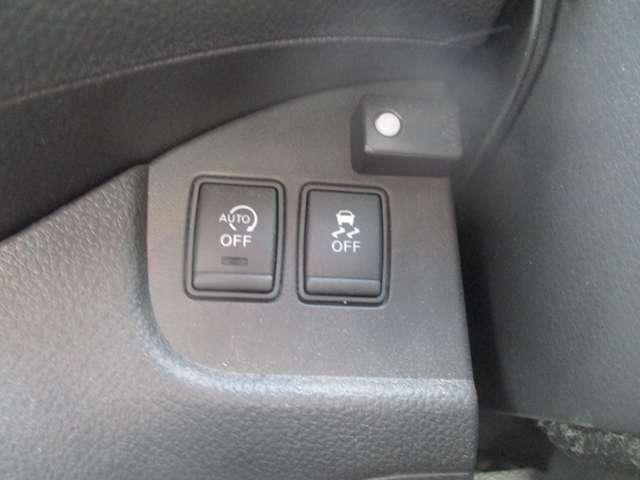 セレナ ２．０　２０Ｘ　Ｓ－ＨＹＢＲＩＤ　アドバンストセーフティ　パッケージ　ワンオーナー　パワーウィンドウ　インテリジェントキー　ＡＢＳ　キーレスエントリーキー　エアコン　パワーステアリング　運転席エアバック（10枚目）