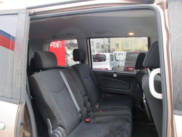 セレナ ２．０　２０Ｘ　Ｓ－ＨＹＢＲＩＤ　アドバンストセーフティ　パッケージ　ワンオーナー　パワーウィンドウ　インテリジェントキー　ＡＢＳ　キーレスエントリーキー　エアコン　パワーステアリング　運転席エアバック（20枚目）