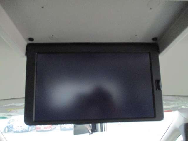 セレナ 1.4 e-POWER ハイウェイスターV 衝突軽減ブレーキ/踏み間違い/アラウンドビ 自動(被害軽減)ブレーキ 展示試乗車UP LDP 追従クルーズ LEDランプ バックモニター 禁煙 アルミホイール ドライブレコーダ ETC 記録簿 盗難防止システム スマートキー 1オナ ナビTV(3枚目)