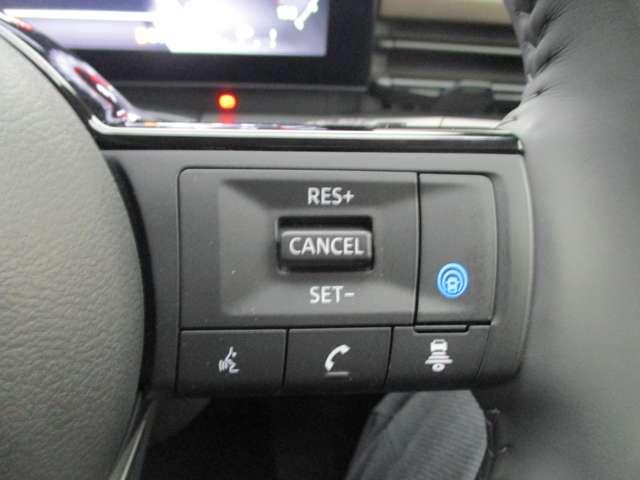 セレナ 1.4 e-POWER ハイウェイスターV 衝突軽減ブレーキ/踏み間違い/アラウンドビ 自動(被害軽減)ブレーキ 展示試乗車UP LDP 追従クルーズ LEDランプ バックモニター 禁煙 アルミホイール ドライブレコーダ ETC 記録簿 盗難防止システム スマートキー 1オナ ナビTV(12枚目)