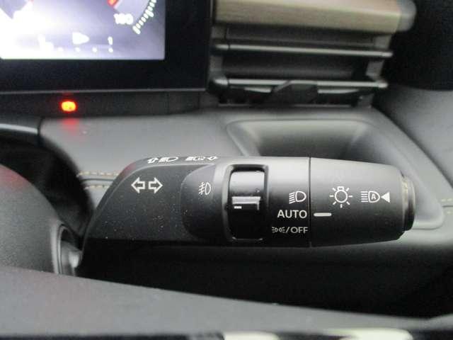 セレナ 1.4 e-POWER ハイウェイスターV 衝突軽減ブレーキ/踏み間違い/アラウンドビ 自動(被害軽減)ブレーキ 展示試乗車UP LDP 追従クルーズ LEDランプ バックモニター 禁煙 アルミホイール ドライブレコーダ ETC 記録簿 盗難防止システム スマートキー 1オナ ナビTV(13枚目)