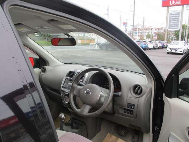 マーチ １．２　ボレロ　インテリキー／ＥＴＣ／ＣＤ　ダブルエアバック　ワンオ－ナ－車　メンテナンスノート　アイドリングＳ　パワーステアリング　パワーウィンドウ　アルミ付き　キーレス　スマートキー　ＥＴＣ　ＡＢＳ　運転席エアバッグ　マニュアルエアコン（13枚目）