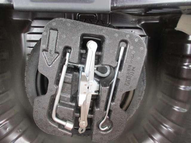 マーチ １．２　ボレロ　インテリキー／ＥＴＣ／ＣＤ　ダブルエアバック　ワンオ－ナ－車　メンテナンスノート　アイドリングＳ　パワーステアリング　パワーウィンドウ　アルミ付き　キーレス　スマートキー　ＥＴＣ　ＡＢＳ　運転席エアバッグ　マニュアルエアコン（19枚目）