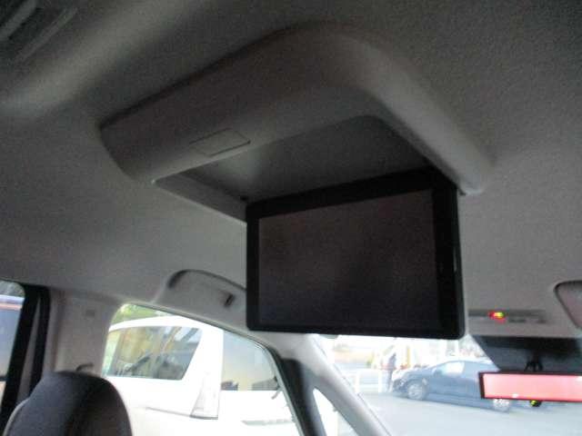 セレナ ２．０　ハイウェイスターＶ　ＡＷＩＮエアロパーツ装着車／プロパイロット　Ｗ電動スライド　レーダークルコン　レーンアシスト　展示試乗車ＵＰ　ＬＥＤランプ　ワンオーナー車　盗難防止システム　ＥＴＣ装備　カーテンエアバッグ　アルミホイール　キーフリー　メモリ－ナビ　ナビＴＶ（15枚目）