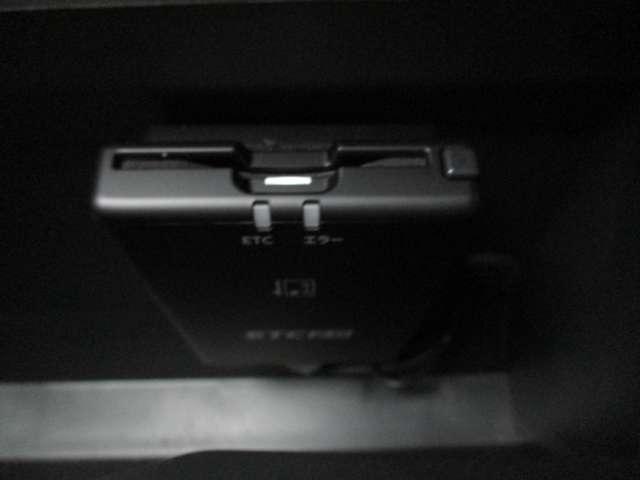 デイズ ６６０　ハイウェイスターＧターボ　プロパイロット　エディション　アルミ　エアバック　レーダークルーズ　インテリジェントキー　レーンアシスト　キーレス　ドライブレコーダー　エアコン　メモリ－ナビ　ナビ　整備記録簿有　ＡＢＳ　パワーウィンドウ　ＰＳ　ワンオナ（8枚目）