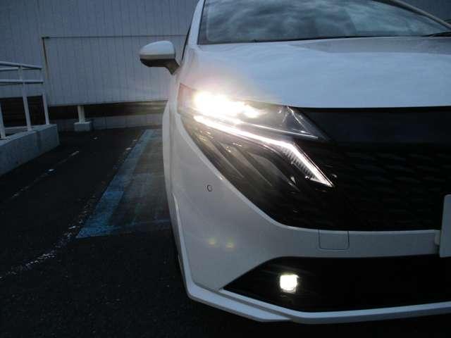 オーラ １．２　Ｇ　プロパイロット／ＢＯＳＥサウンドシステム　自動（被害軽減）ブレーキ　試乗車アップ　ＬＥＤ　ＬＫＡ　サイドカメラ　ＥＴＣ　ドライブレコーダー　カーテンエアバッグ　イモビライザー　アルミホイール　インテリジェントキー　パワーウィンドウ　ナビＴＶ（18枚目）