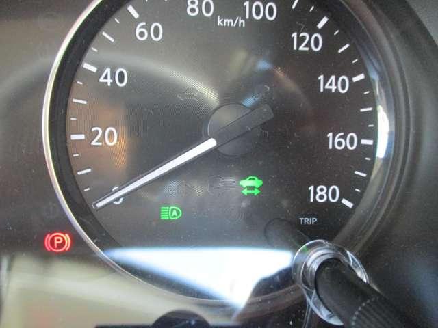 キックス １．２　Ｘ　ＦＯＵＲ　ツートーン　インテリアエディション（ｅ－ＰＯＷＥＲ）　４ＷＤ　ＭＭ３２３メモリーナビ／衝突軽減ブレーキ／踏　アラウンドビュ－　ＬＥＤ　インテリキー　ワンオーナー　盗難防止システム　４ＷＤ　オートエアコン　ＥＴＣ　ドライブレコーダ　車線逸脱警報　アルミホイール　ナビＴＶ　メモリーナビ　踏み間違え防止（19枚目）