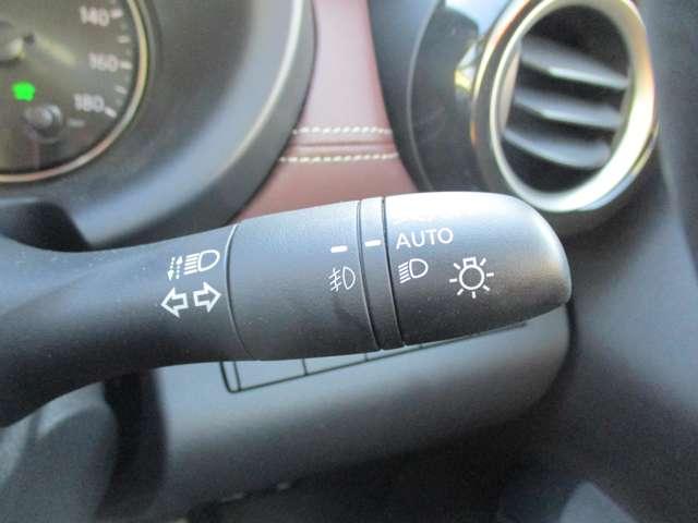 キックス １．２　Ｘ　ＦＯＵＲ　ツートーン　インテリアエディション（ｅ－ＰＯＷＥＲ）　４ＷＤ　ＭＭ３２３メモリーナビ／衝突軽減ブレーキ／踏　アラウンドビュ－　ＬＥＤ　インテリキー　ワンオーナー　盗難防止システム　４ＷＤ　オートエアコン　ＥＴＣ　ドライブレコーダ　車線逸脱警報　アルミホイール　ナビＴＶ　メモリーナビ　踏み間違え防止（20枚目）