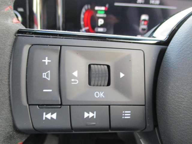 オーラ 1.2 NISMO ラインナビ/衝突軽減ブレーキ/踏み間違い/ カーテンエアバッグ エマブレ 禁煙 インテリキー ETC ドラレコ 車線逸脱警報 ワンセグ キーフリーシステム ダブルエアバック 定期点検記録簿 アルミホイール 運転席エアバッグ メモリーナビ 試乗車(12枚目)