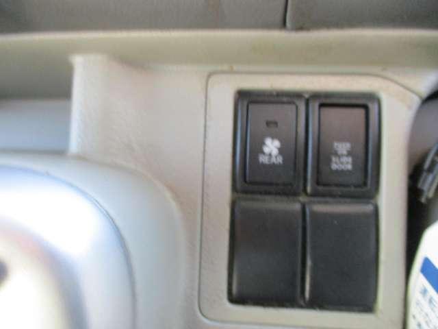 NV100クリッパーリオ 660 E ハイルーフ MJ320メモリーナビ/衝突軽減ブレーキ/踏み 1オーナ バックモニタ- ETC インテリキー オートエアコン ドライブレコーダー メモリーナビ 点検記録簿 ナビTV アルミホイール ABS ワンセグ キーレス エアバッグ Wエアバック(9枚目)