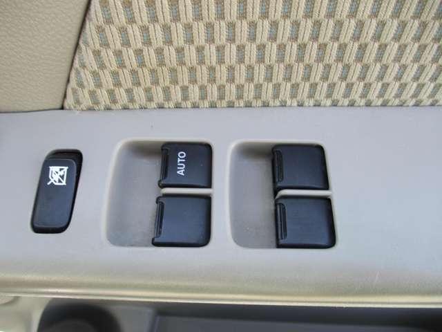 NV100クリッパーリオ 660 E ハイルーフ MJ320メモリーナビ/衝突軽減ブレーキ/踏み 1オーナ バックモニタ- ETC インテリキー オートエアコン ドライブレコーダー メモリーナビ 点検記録簿 ナビTV アルミホイール ABS ワンセグ キーレス エアバッグ Wエアバック(12枚目)