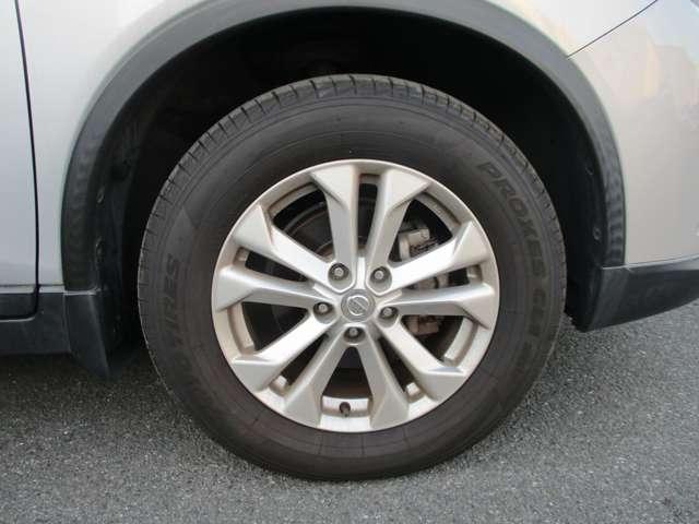 エクストレイル 2.0 20X エマージェンシーブレーキパッケージ 2列車 4WD 衝突軽減ブレーキ/踏み間違い防止装置 スマキ- アイドリングSTOP セキュリティ AWD アルミ ナビ&TV メモリーナビゲーション LEDヘッドランプ Sカメラ レーンキープ エアコン ワンセグ パワーステアリング キーレス 寒冷地(17枚目)