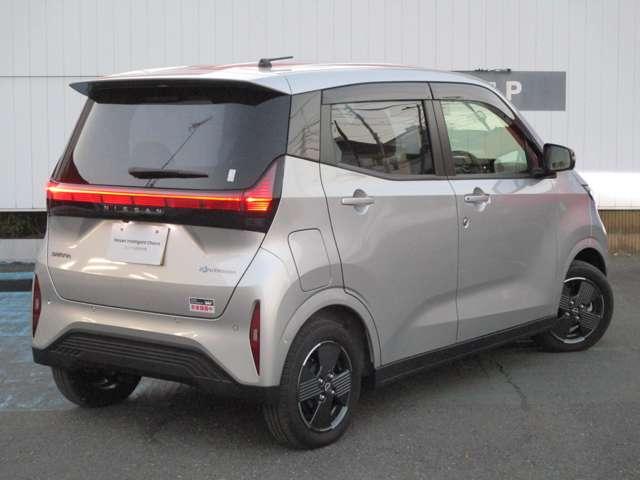 サクラ Ｘ　ＭＪ３２３メモリーナビ／衝突軽減ブレーキ／踏み　アラウンドヴューモニター　運転席エアバック　ＡＡＣ　ＬＥＤヘッドランプ　スマートキー　盗難防止システム　キーレスエントリー　ワンオーナー　バックモニター　パワーステアリング　アルミホイール　ＡＢＳ（2枚目）