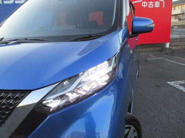 デイズ 660 ハイウェイスターGターボ プロパイロット エディション MM318メモリーナビ/衝突軽減ブレーキ/踏み アルミ イモビ エアバック ETC車載器 LEDヘッドライト レーダークルーズ インテリジェントキー レーンアシスト キーレス ドライブレコーダー サイドカメラ アイドリングストップ エアコン ABS(20枚目)