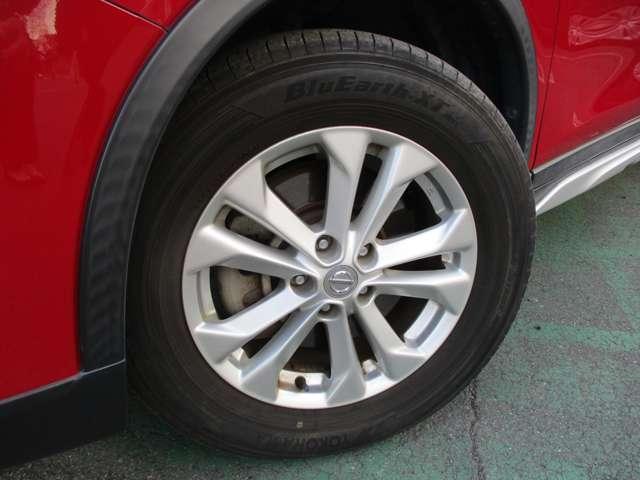 エクストレイル 2.0 20X エマージェンシーブレーキパッケージ 3列車 4WD MM514メモリーナビ/衝突軽減ブレーキ/踏み スマキ- アイドリングSTOP セキュリティ AWD アルミ ナビ&TV メモリーナビゲーション LEDヘッドランプ エアコン ワンセグ パワーステアリング キーレス ETC車載器 パワーウインドウ(13枚目)