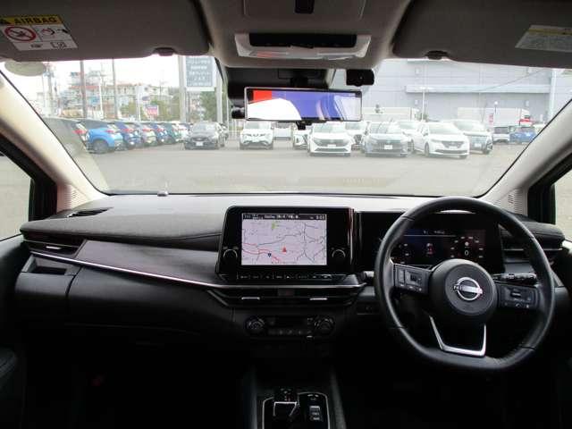 オーラ 1.2 G 90周年記念車 ラインナビ/衝突軽減ブレーキ/踏み間違い/ アラウンドモニ LED スマートキー 衝突軽減ブレーキ 禁煙車 試乗車 オートエアコン アルミ メモリーナビ ドラレコ バックカメラ サイドカメラ キーレス ETC レーダークルーズ(3枚目)