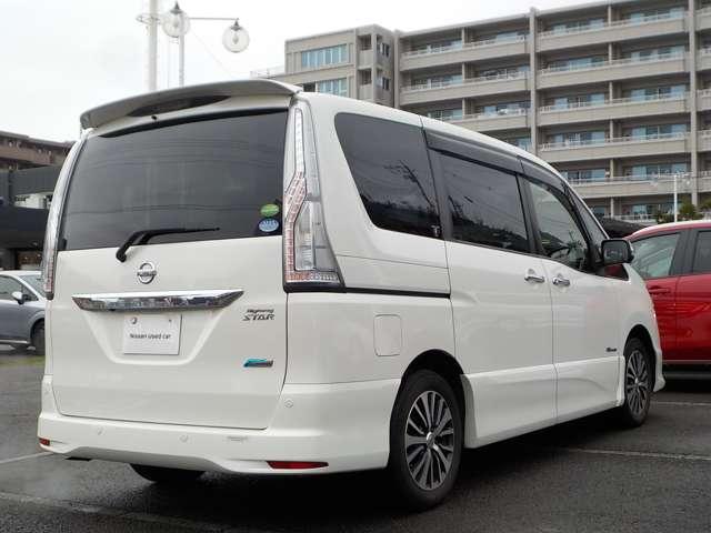 セレナ ２．０　ハイウェイスター　Ｖセレクション＋ＳａｆｅｔｙＩＩ　Ｓ－ＨＹＢＲＩＤ　１オーナー・後席モニター・前後ドラレコ　踏み間違い防止装置　Ｒカメラ　インテリジェントキー　レーンキープ　パワーステアリング　ワンオーナー　ＥＴＣ　クルーズコントロール　ドラレコ　ワンセグテレビ　メモリーナビ　ナビＴＶ　ＡＢＳ　キーフリー（3枚目）