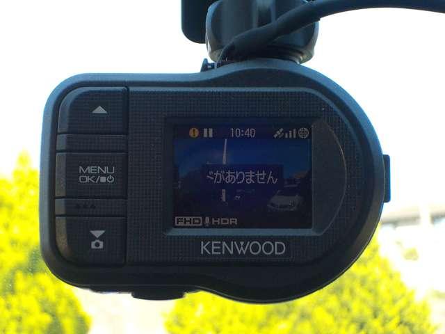 セレナ ２．０　ハイウェイスター　Ｖセレクション　プロパイロット・ドラレコ・全周囲カメラ　全周カメラ　Ｉ－ＳＴＯＰ　サイドカメラ　両側ＡＳＤ　レーダークルーズＣ　車線逸脱　ＬＥＤヘッドライト　バックカメラ　パーキングアシスト　ＥＴＣ　寒冷地仕様　ＴＶナビ　ドライブレコーダー　キーレス（7枚目）