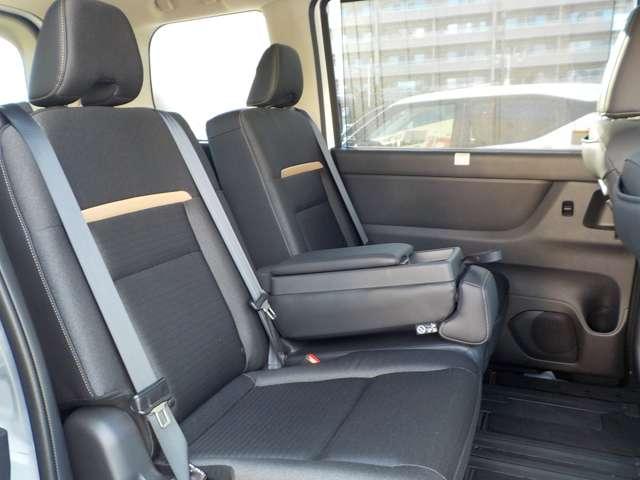 セレナ 2.0 ハイウェイスターV 試乗車UP・プロパイロット・後席モニター W電動スライド レーダークルコン レーンアシスト 展示試乗車UP LEDランプ ワンオーナー車 盗難防止システム ETC装備 カーテンエアバッグ アルミホイール キーフリー メモリ-ナビ ナビTV(15枚目)