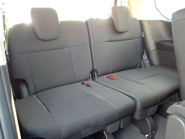 セレナ 2.0 ハイウェイスターV 試乗車UP・プロパイロット・後席モニター W電動スライド レーダークルコン レーンアシスト 展示試乗車UP LEDランプ ワンオーナー車 盗難防止システム ETC装備 カーテンエアバッグ アルミホイール キーフリー メモリ-ナビ ナビTV(16枚目)