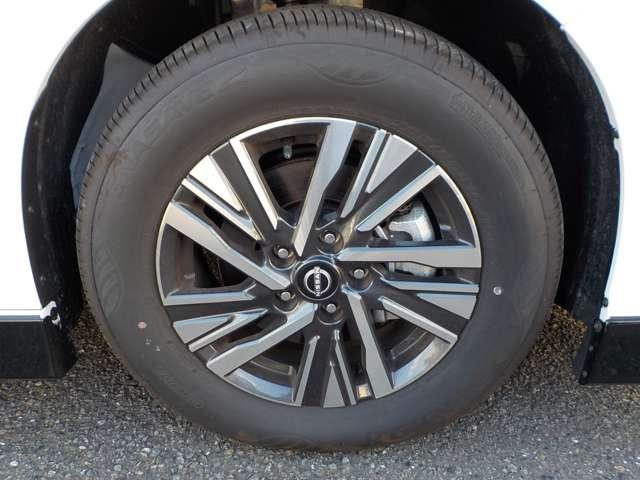 セレナ 2.0 ハイウェイスターV 試乗車UP・プロパイロット・後席モニター W電動スライド レーダークルコン レーンアシスト 展示試乗車UP LEDランプ ワンオーナー車 盗難防止システム ETC装備 カーテンエアバッグ アルミホイール キーフリー メモリ-ナビ ナビTV(19枚目)