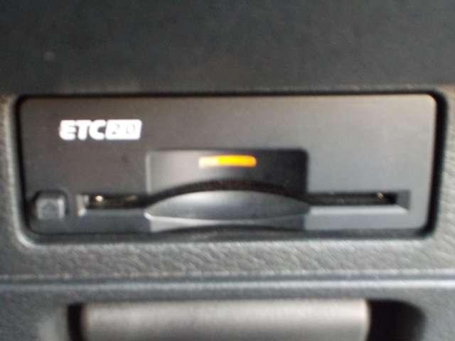 オーラ １．２　ＮＩＳＭＯ　試乗車ＵＰ・プロパイロット・前車内ドラレコ　カーテンエアバッグ　エマブレ　インテリキー　ＥＴＣ　ドラレコ　車線逸脱警報　ワンセグ　キーフリーシステム　ダブルエアバック　定期点検記録簿　アルミホイール　運転席エアバッグ　メモリーナビ　試乗車（12枚目）