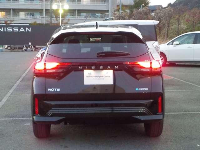 ノート １．２　Ｘ　試乗車ＵＰ・プロパイロット・前車内ドラレコ　リアカメラ　衝突被害軽減ブレ－キ　全方位カメラ　ＥＴＣ付　ＬＥＤヘッドライト　レーダークルーズ　レーンアシスト　インテリジェントキー　ワンオーナー　ドラレコ　整備記録簿　盗難防止システム　ワンセグＴＶ（17枚目）