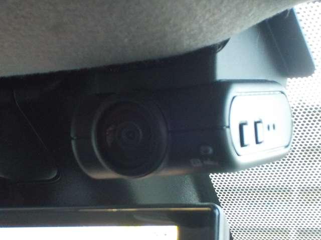 オーラ １．２　Ｇ　ＦＯＵＲ　４ＷＤ　試乗車ＵＰ・プロパイロット・前車内ドラレコ　ワンオーナー車　エマブレ　全周囲　ＬＤＷ　記録簿　アダプティブクルーズ　盗難防止システム　オートエアコン　スマートキー　バックカメラ　ＬＥＤライト　アルミホイール　４ＷＤ　ＥＴＣ車載器　ナビＴＶ（8枚目）