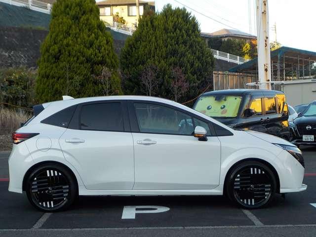 オーラ １．２　Ｇ　ＦＯＵＲ　４ＷＤ　試乗車ＵＰ・プロパイロット・前車内ドラレコ　ワンオーナー車　エマブレ　全周囲　ＬＤＷ　記録簿　アダプティブクルーズ　盗難防止システム　オートエアコン　スマートキー　バックカメラ　ＬＥＤライト　アルミホイール　４ＷＤ　ＥＴＣ車載器　ナビＴＶ（18枚目）