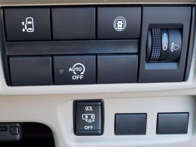 ルークス ６６０　Ｘ　１オーナー・前後ドラレコ・全周囲カメラ　アラモニ　前後衝突軽減ブレーキ　ワンオーナー車　車線逸脱防止　ＥＴＣ　スマートキー　定期点検記録簿　キーフリー　ドライブレコーダー　ｉ－ｓｔｏｐ　フルオートエアコン　パワーウインドウ　バックカメラ（11枚目）