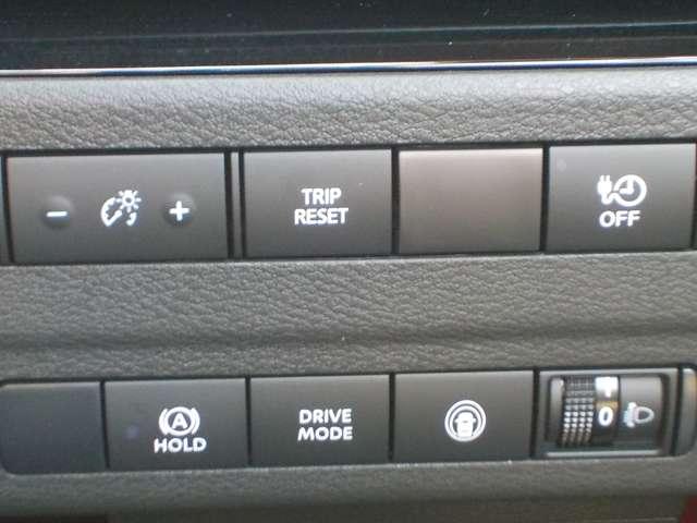 サクラ X 90周年記念車 試乗車UP・前車内ドラレコ・全周囲カメラ LEDヘッドランプ 全方位M アルミホイール インテリジェントキー ETC ドライブレコーダー メモリーナビ 車線逸脱警報 エマージェンシブレーキ(11枚目)