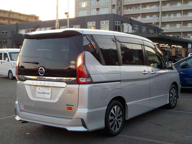 セレナ ２．０　ハイウェイスターＧ　１オーナー・プロパイロット・前方ドラレコ　両側オートスライドドア　アラウンドビューモニター　アルミホイール　インテリジェントキー　ＬＥＤ　ワンオーナー　記録簿　アイドリングストップ　ＡＢＳ　キーレス　ナビＴＶ　エアバック　ＥＴＣ　メモリーナビ（3枚目）