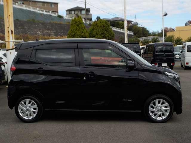 デイズ ６６０　ハイウェイスターＸ　前後ドラレコ・全周囲カメラ・ＳＯＳコール　ブレーキサポート　全周囲カメラ　ＬＥＤ　ドライブレコーダー　イモビライザー　インテリジェントキー　ＥＴＣ　レーンキープ　バックカメラ　ナビＴＶ　アイドリングストップ　オートエアコン　デュアルエアバッグ（18枚目）