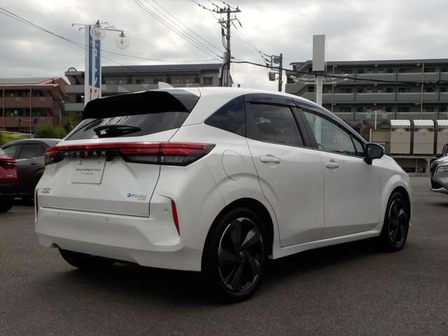 オーラ 1.2 G FOUR レザーエディション 4WD 1オーナー・プロパイロット・前席シートH ワンオ-ナ-車 LKA レザーシート 追従クルコン LEDライト バックモニター ドライブレコーダー インテリキー 4WD ETC アルミ 記録簿 サイドカメラ 盗難警報器 キーレスエントリー(3枚目)