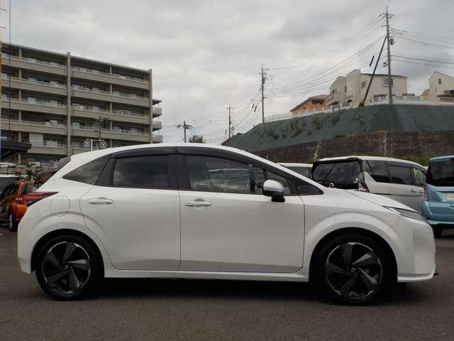 オーラ 1.2 G FOUR レザーエディション 4WD 1オーナー・プロパイロット・前席シートH ワンオ-ナ-車 LKA レザーシート 追従クルコン LEDライト バックモニター ドライブレコーダー インテリキー 4WD ETC アルミ 記録簿 サイドカメラ 盗難警報器 キーレスエントリー(18枚目)