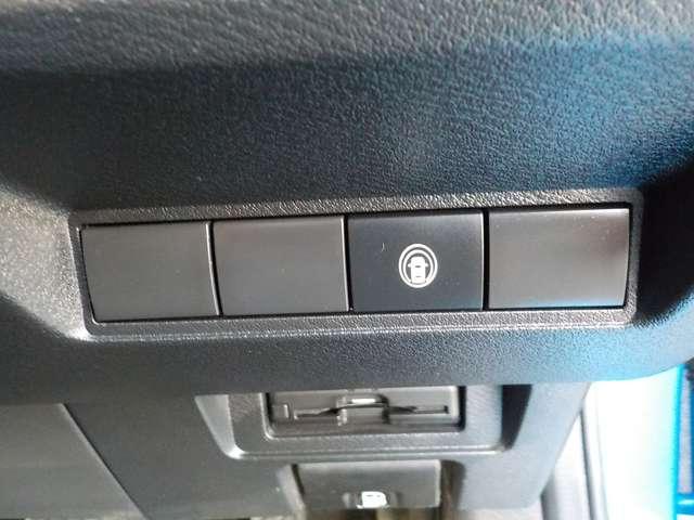 ノート 1.2 X 1オーナー・前後ドラレコ・全周囲カメラ・ リアカメラ 衝突被害軽減ブレ-キ 全方位カメラ ETC付 LEDヘッドライト レーンアシスト インテリジェントキー ワンオーナー ドラレコ 整備記録簿 盗難防止システム ワンセグTV TVナビ ABS(11枚目)