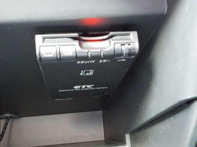 ノート １．２　メダリスト　エマージェンシーブレーキ　パッケージ　１オーナー・全周囲カメラ・前方ドラレコ　取説記録簿　３６０度カメラ　ワンオーナー　バックカメラ　車線逸脱警報装置　セキュリティアラーム　スマートキー　ＥＴＣ　Ａストップ　ドラレコ　ＴＶナビ　エアバッグ　全席ＰＷ　パワーステアリング　ＡＢＳ（12枚目）