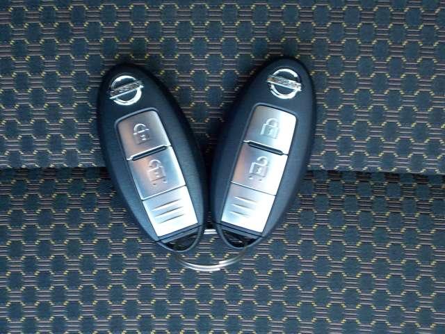 ノート １．２　メダリスト　エマージェンシーブレーキ　パッケージ　１オーナー・全周囲カメラ・前方ドラレコ　取説記録簿　３６０度カメラ　ワンオーナー　バックカメラ　車線逸脱警報装置　セキュリティアラーム　スマートキー　ＥＴＣ　Ａストップ　ドラレコ　ＴＶナビ　エアバッグ　全席ＰＷ　パワーステアリング　ＡＢＳ（13枚目）