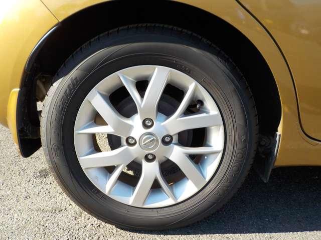 ノート １．２　メダリスト　エマージェンシーブレーキ　パッケージ　１オーナー・全周囲カメラ・前方ドラレコ　取説記録簿　３６０度カメラ　ワンオーナー　バックカメラ　車線逸脱警報装置　セキュリティアラーム　スマートキー　ＥＴＣ　Ａストップ　ドラレコ　ＴＶナビ　エアバッグ　全席ＰＷ　パワーステアリング　ＡＢＳ（19枚目）